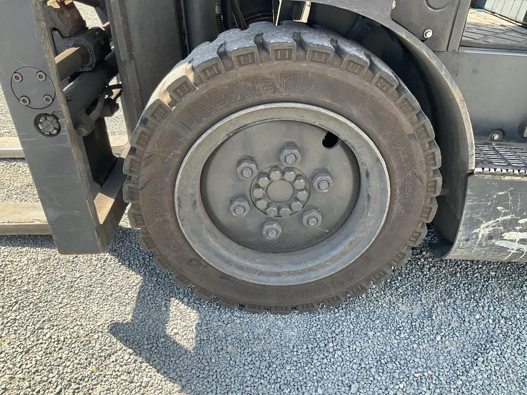 Photo '32' of Crown CD30S Forklift