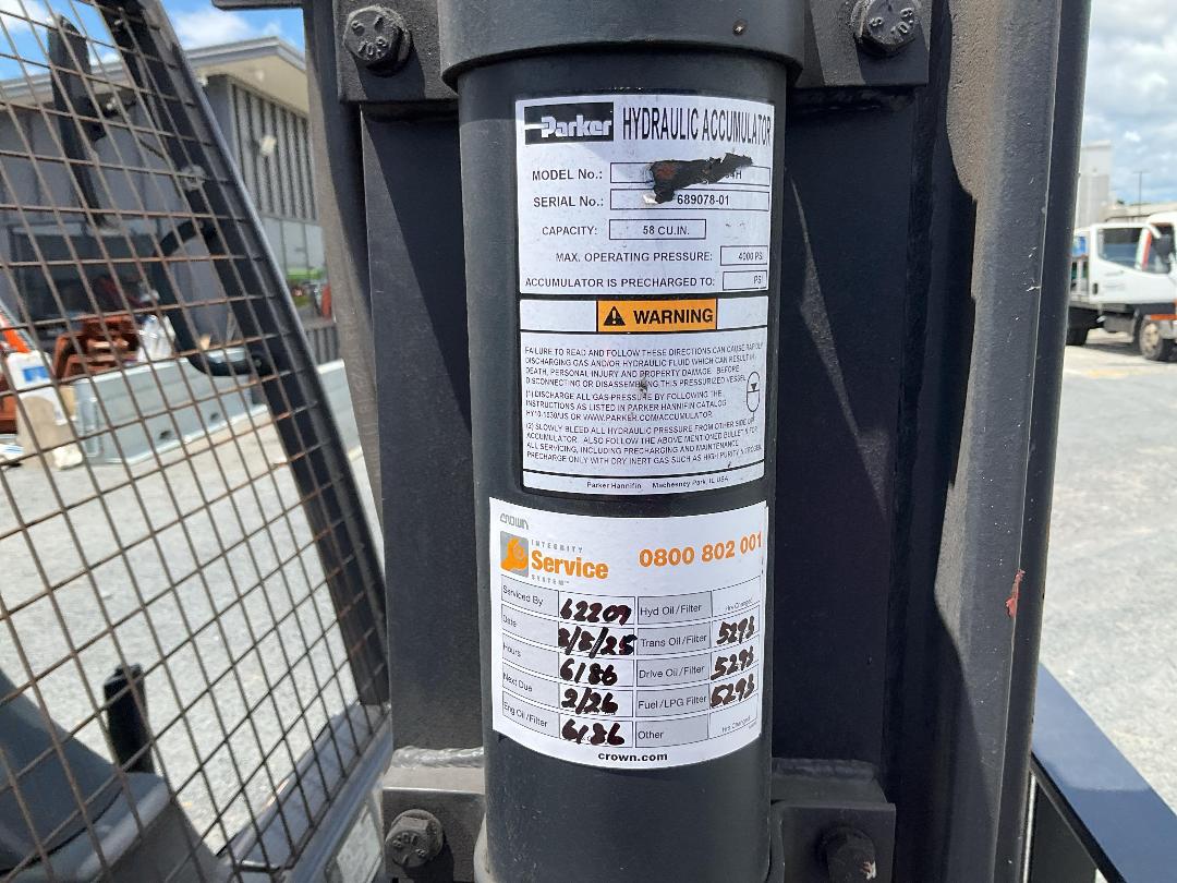 Photo '29' of Crown CD30S Forklift