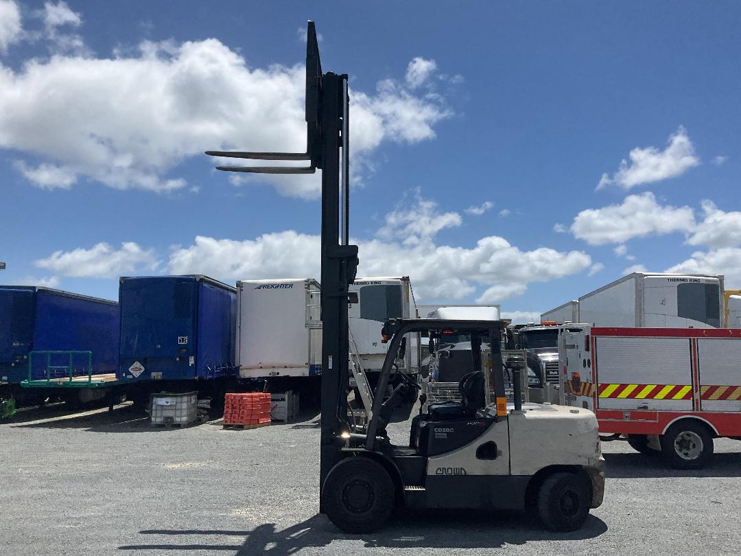 Photo '33' of Crown CD50C Forklift