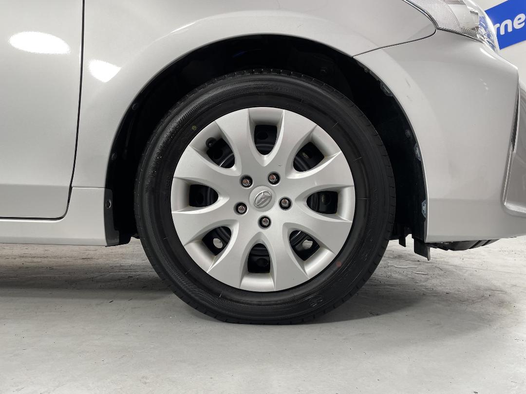 Photo '9' of Daihatsu Mebius