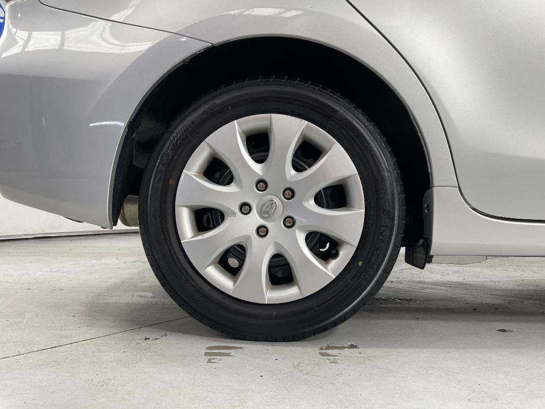 Photo '12' of Daihatsu Mebius