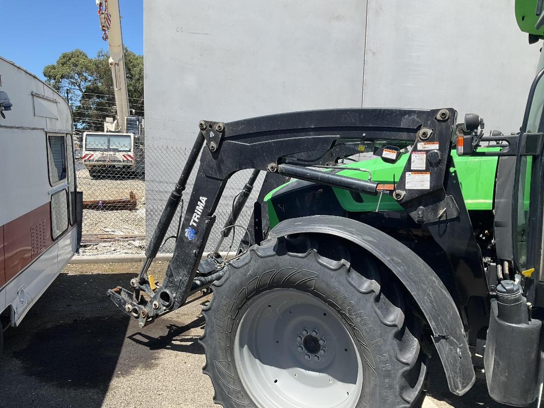 Photo '6' of Deutz 5115 Tractor Photo '6' of Deutz 5115 Tractor