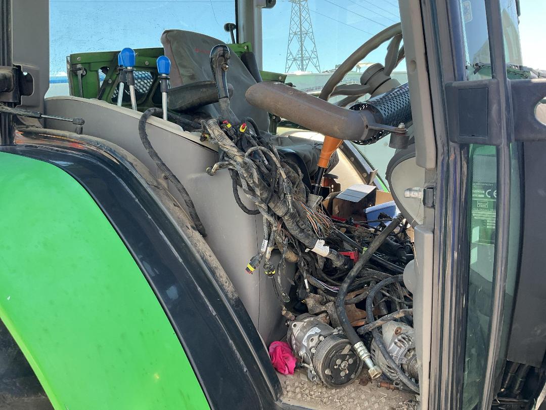 Photo '9' of Deutz 5115 Tractor Photo '9' of Deutz 5115 Tractor