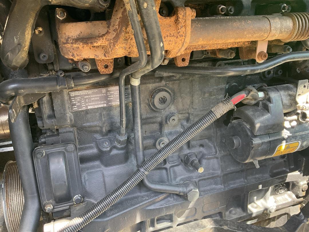 Photo '20' of Deutz 5115 Tractor Photo '20' of Deutz 5115 Tractor