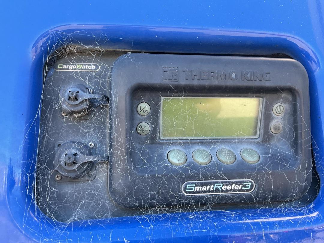 Photo '29' of DOMETT C2003 H Curtain/Chiller B-Train