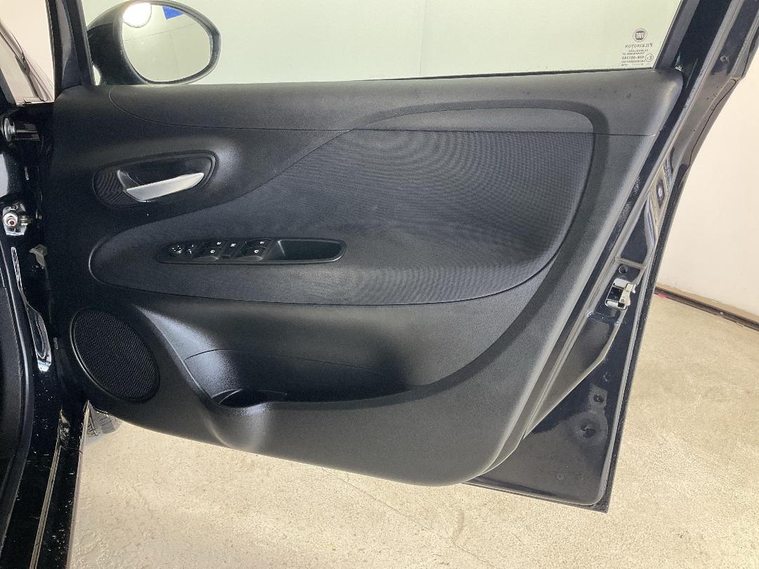 Photo '15' of Fiat Punto