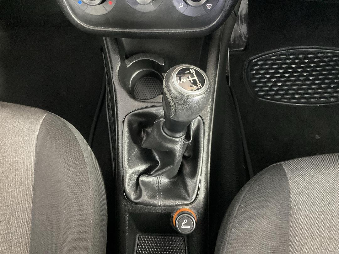 Photo '18' of Fiat Punto