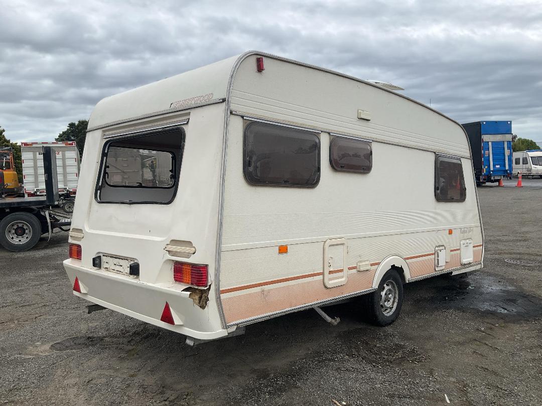 Photo '3' of Fleetwood Garland Caravan - Single