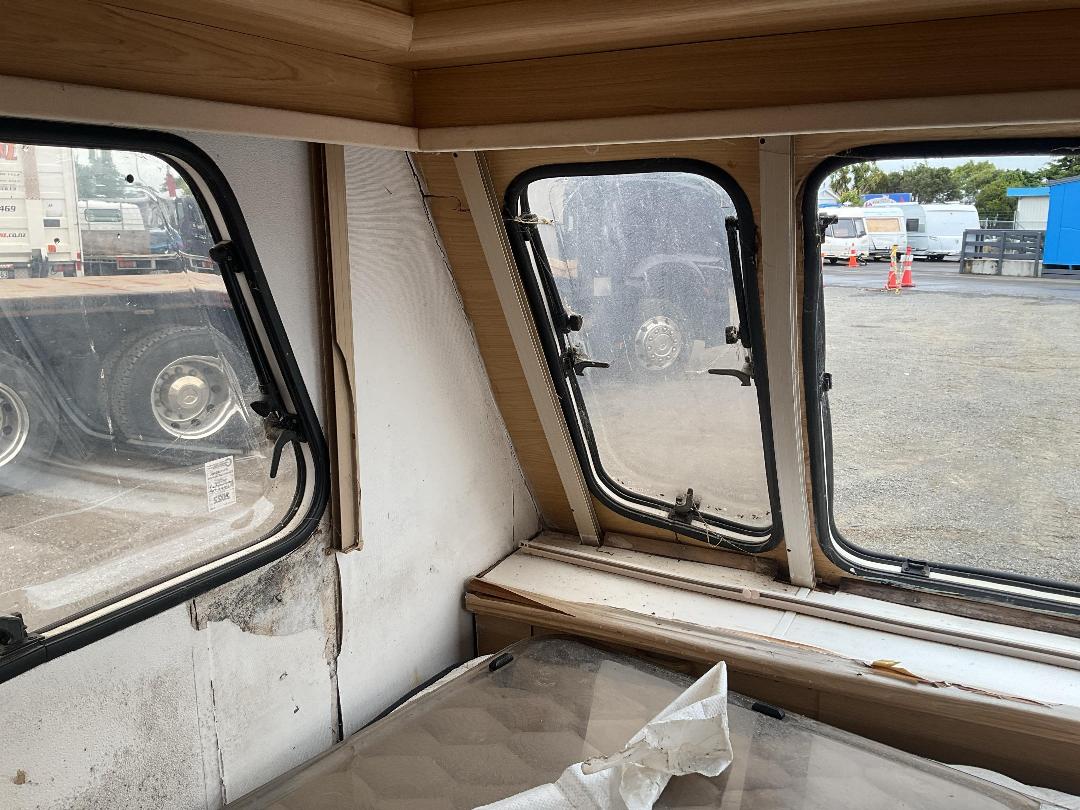 Photo '13' of Fleetwood Garland Caravan - Single