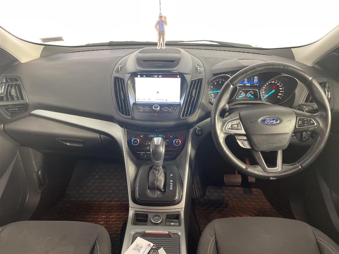 Photo '17' of Ford Escape