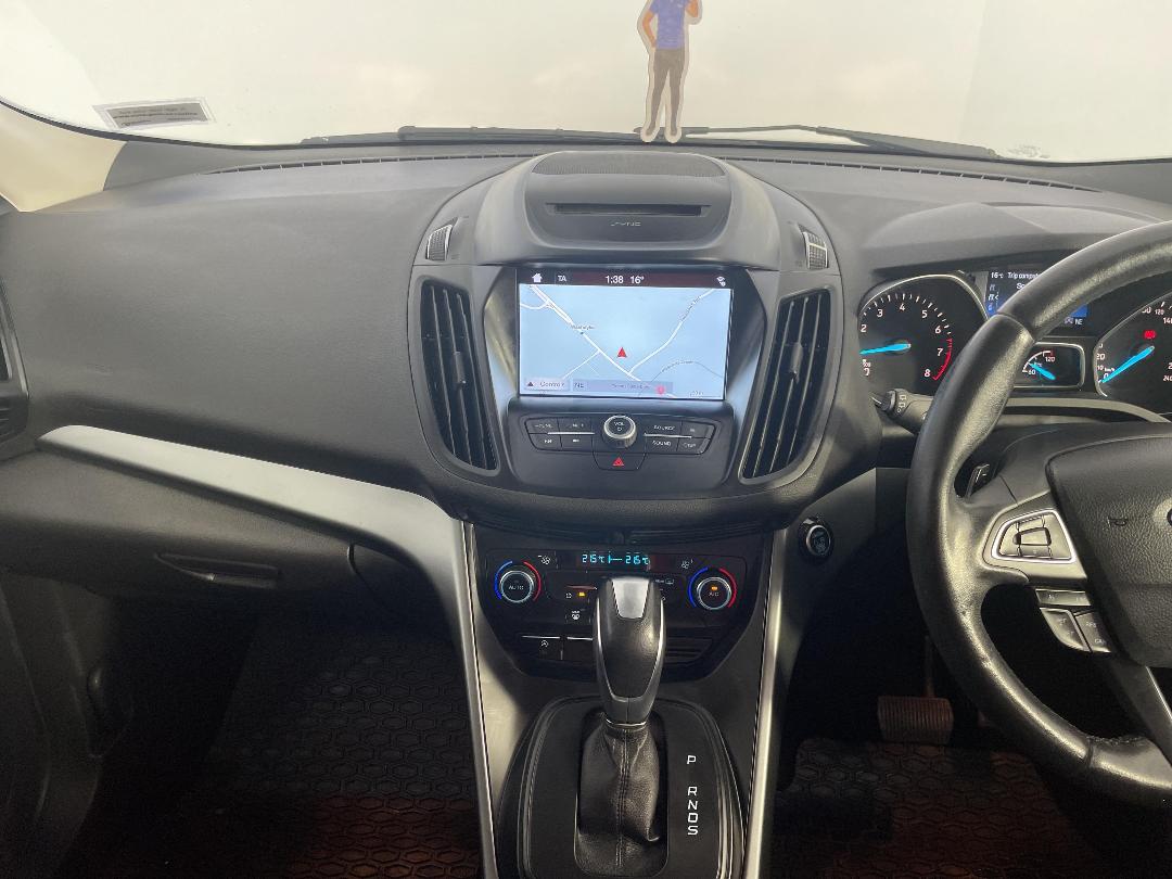 Photo '18' of Ford Escape