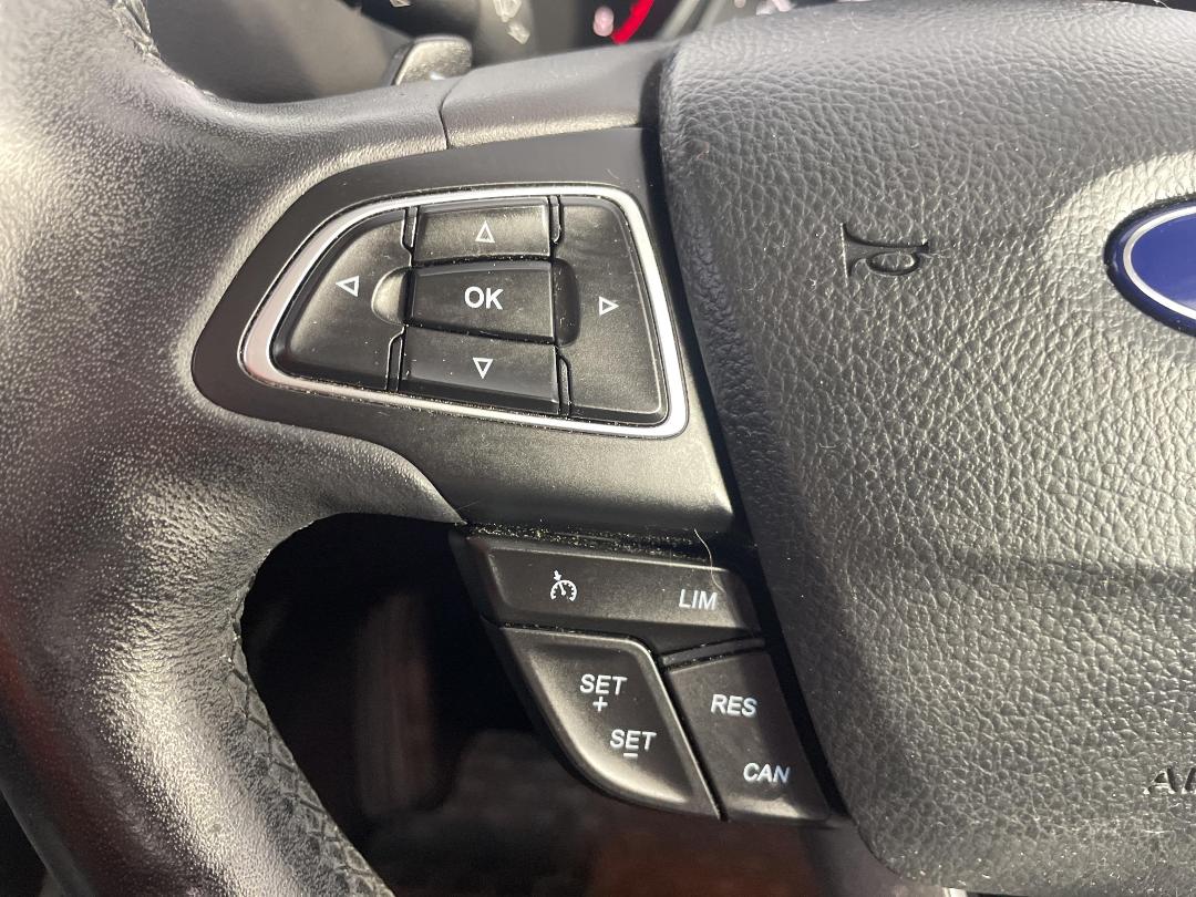 Photo '24' of Ford Escape