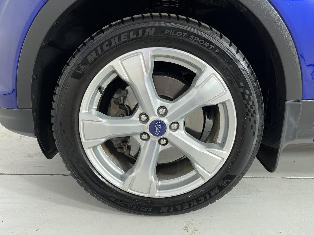 Photo '10' of Ford Escape Photo '10' of Ford Escape