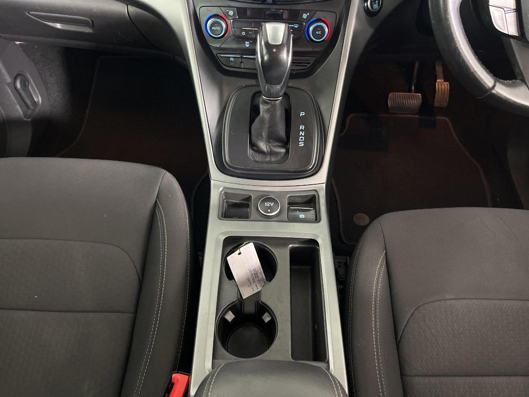 Photo '23' of Ford Escape Photo '23' of Ford Escape