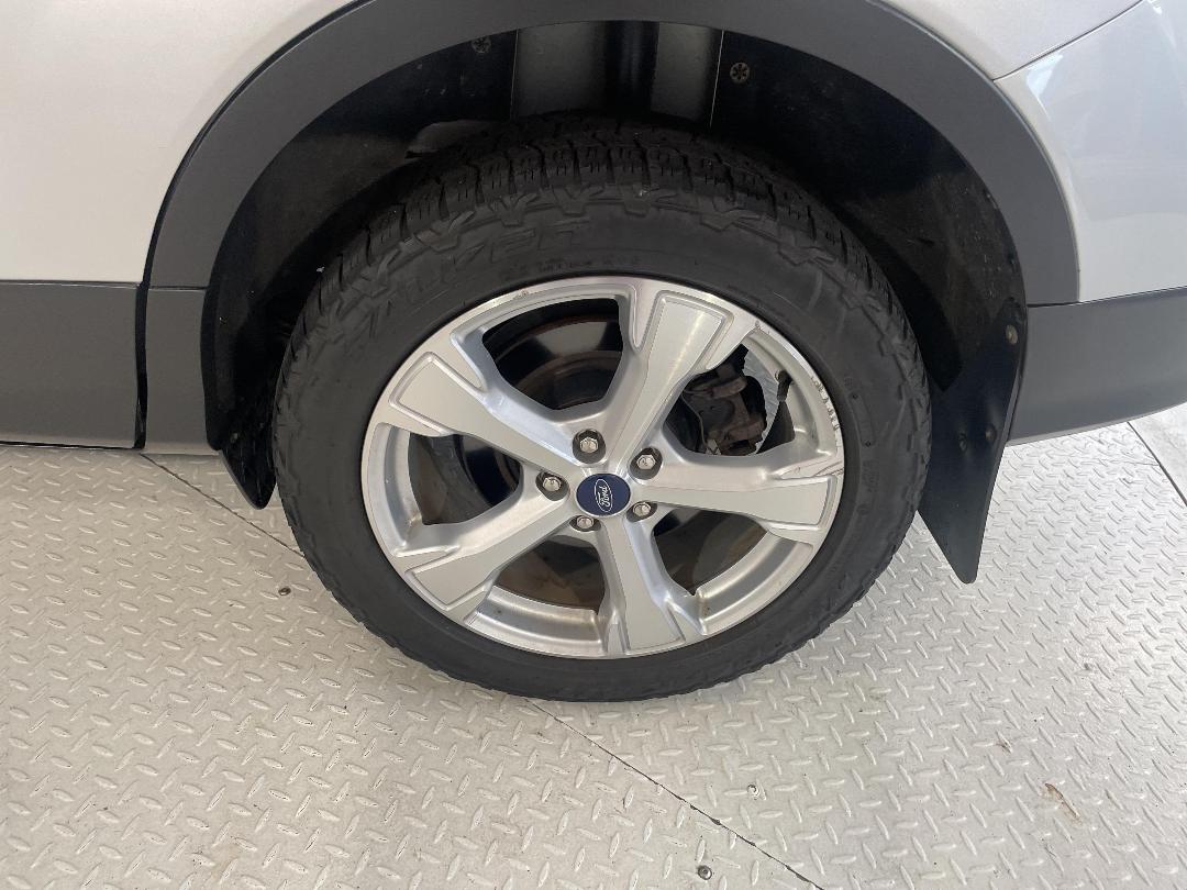 Photo '11' of Ford Escape