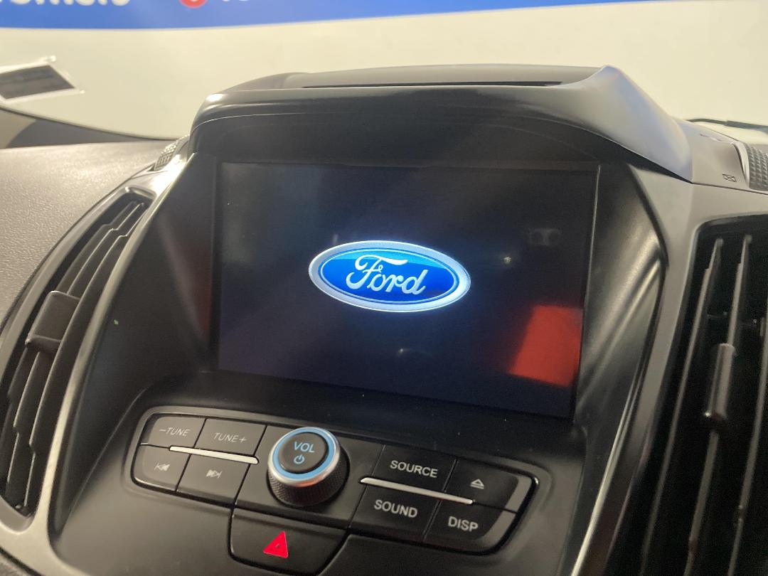 Photo '29' of Ford Escape