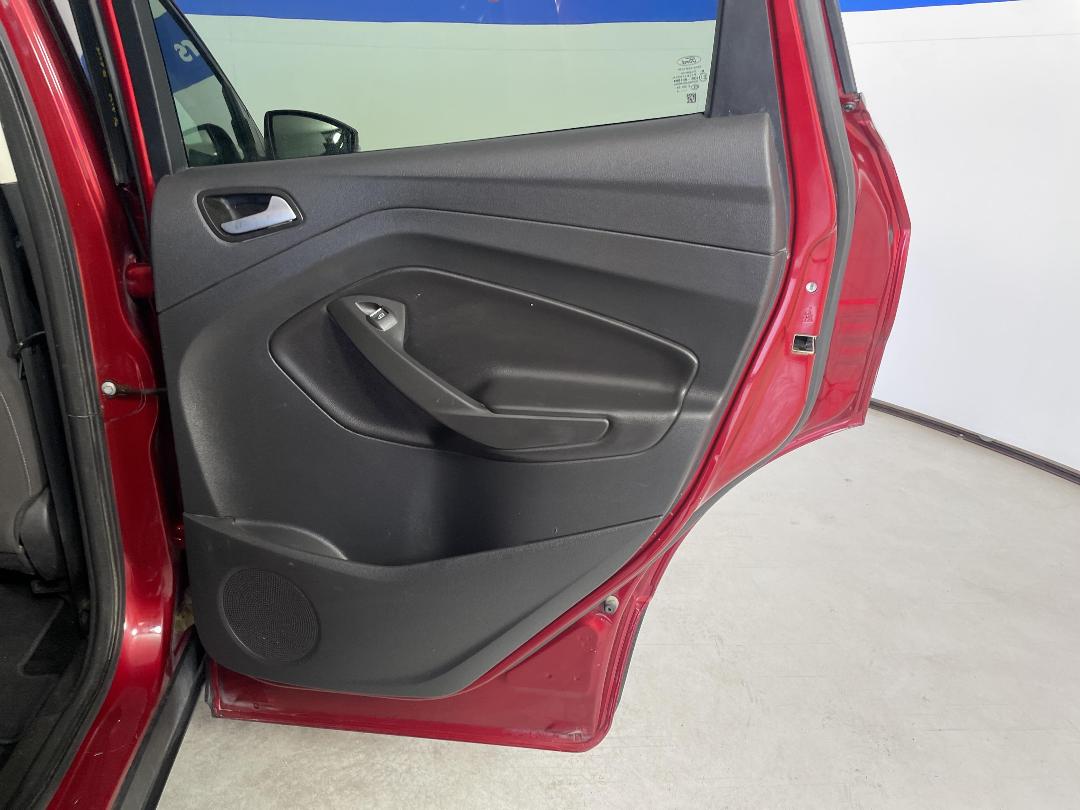 Photo '19' of Ford Escape