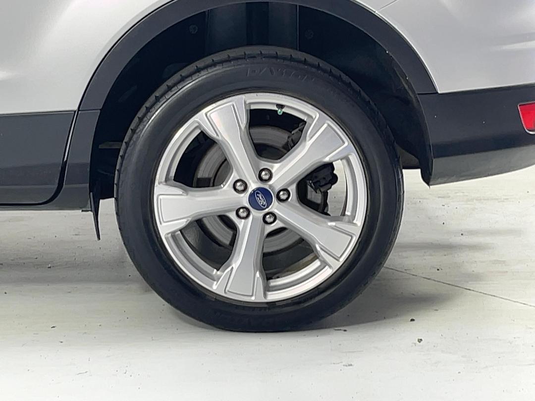 Photo '11' of Ford Escape