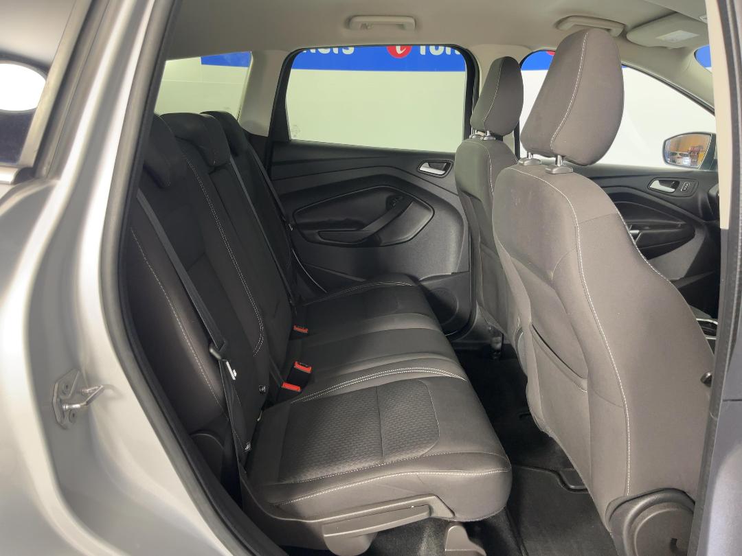 Photo '20' of Ford Escape