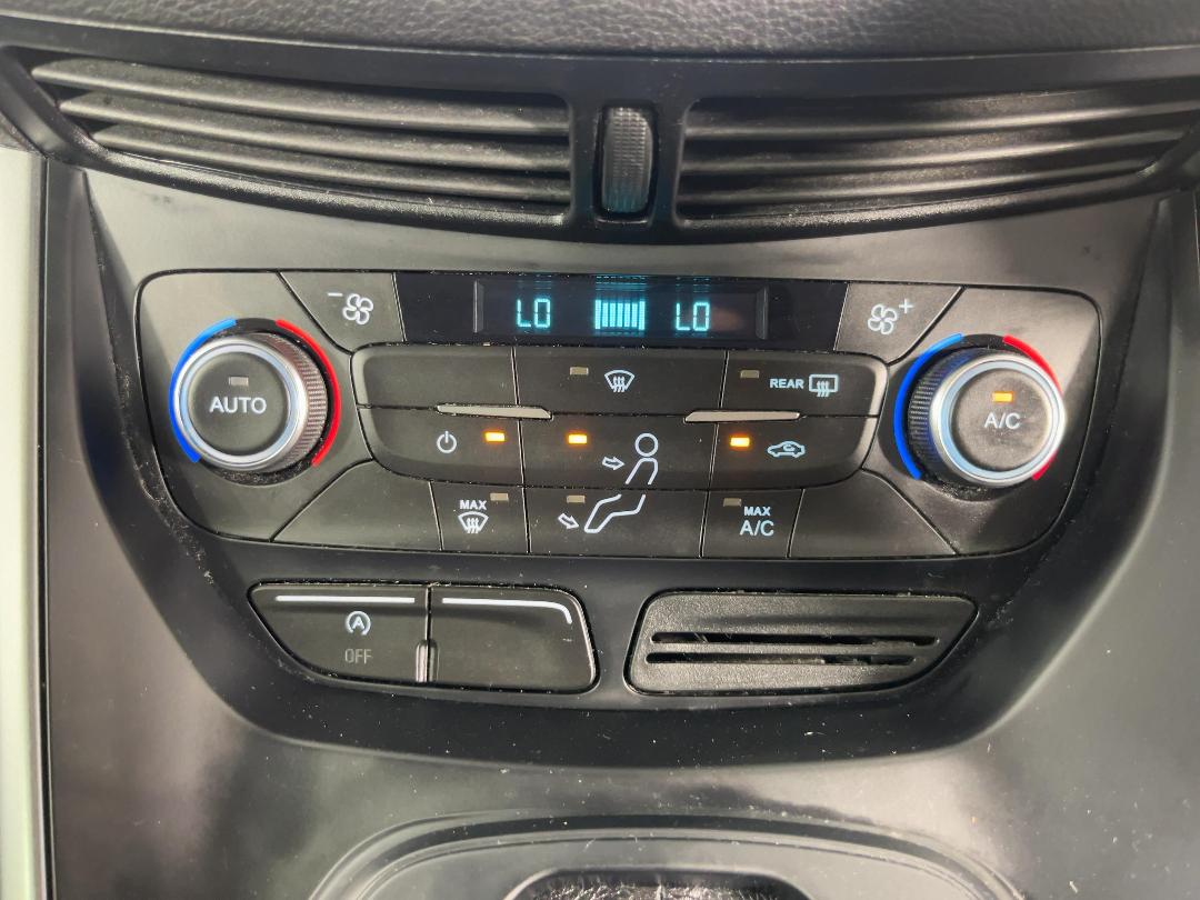 Photo '27' of Ford Escape