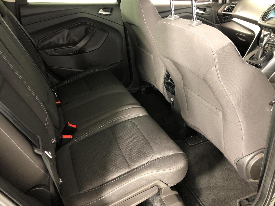 Photo '20' of Ford Escape