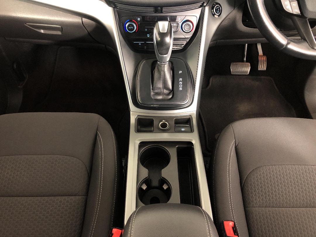 Photo '18' of Ford Escape