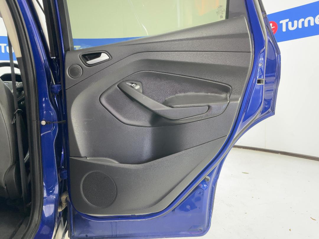 Photo '19' of Ford Escape Photo '19' of Ford Escape