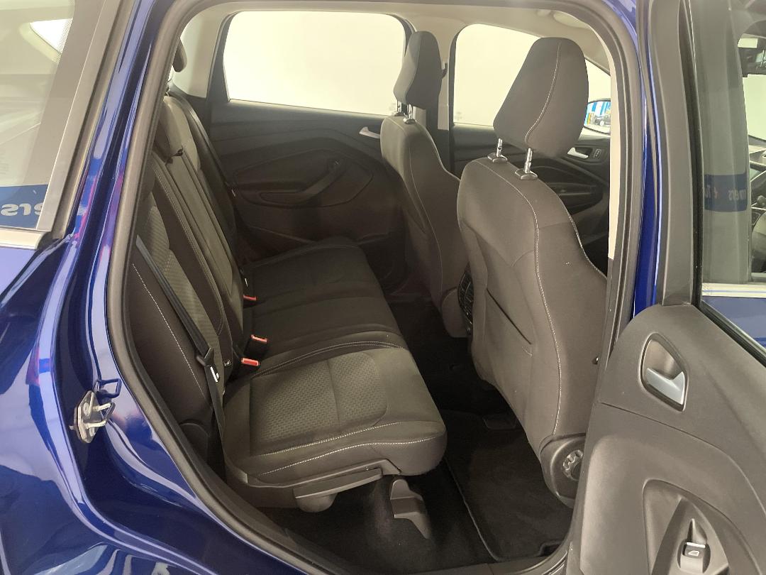 Photo '20' of Ford Escape