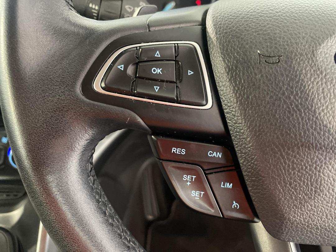 Photo '27' of Ford Escape