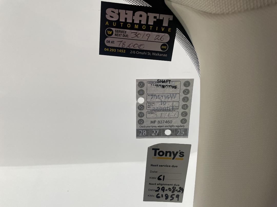 Photo '34' of Ford Escape