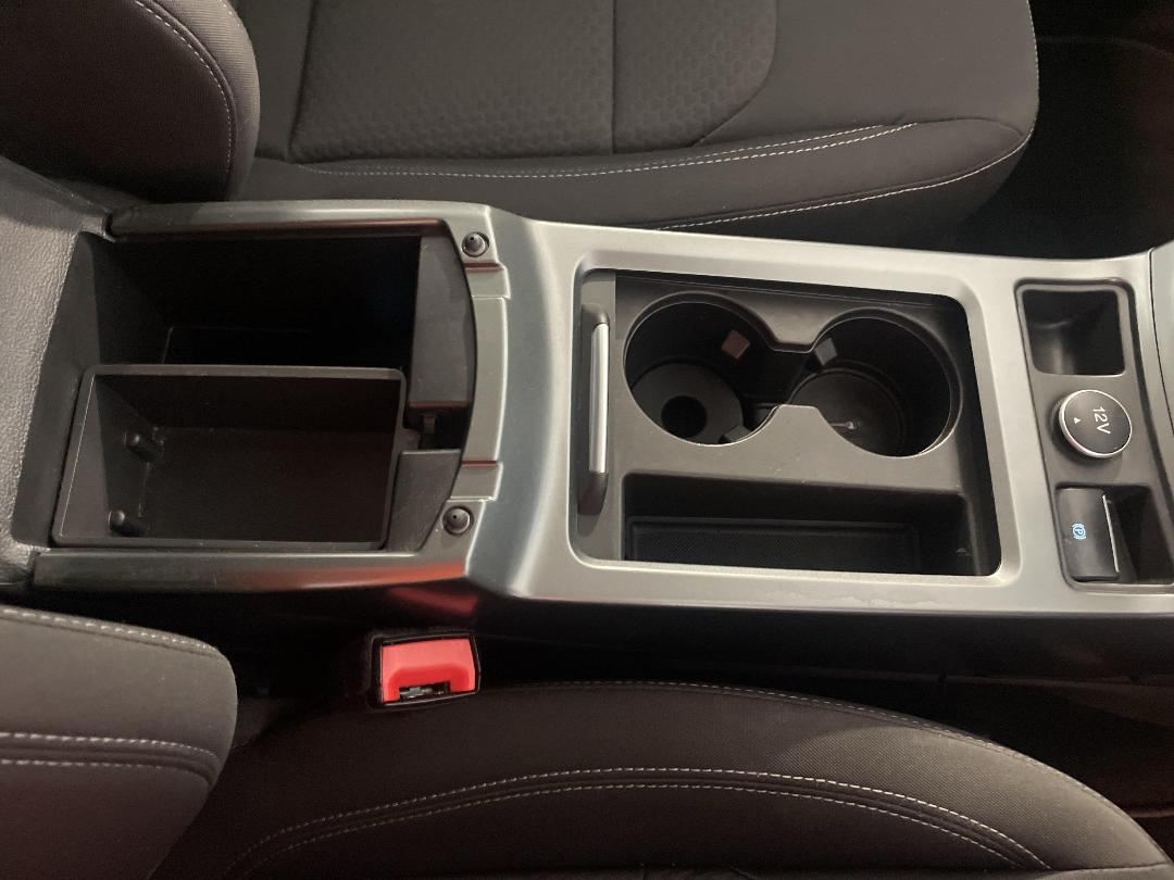 Photo '33' of Ford Escape