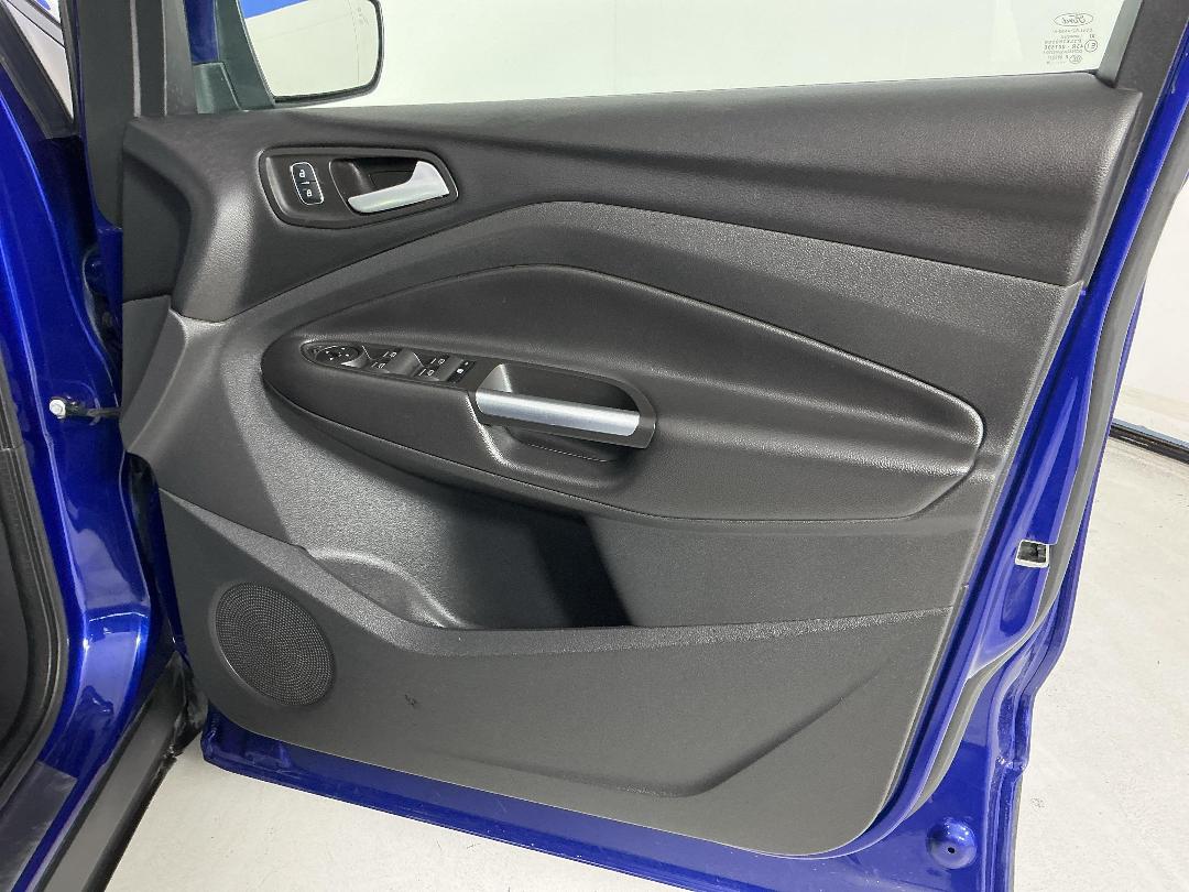 Photo '15' of Ford Escape Photo '15' of Ford Escape