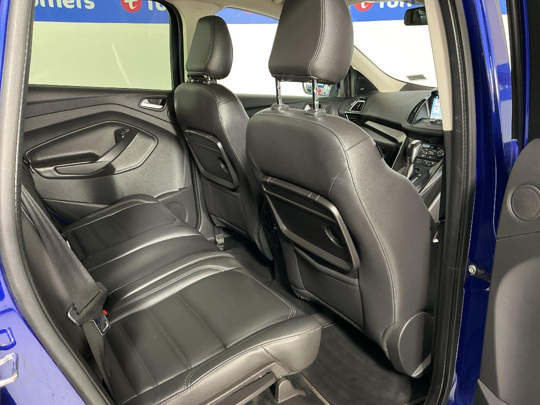 Photo '20' of Ford Escape Photo '20' of Ford Escape