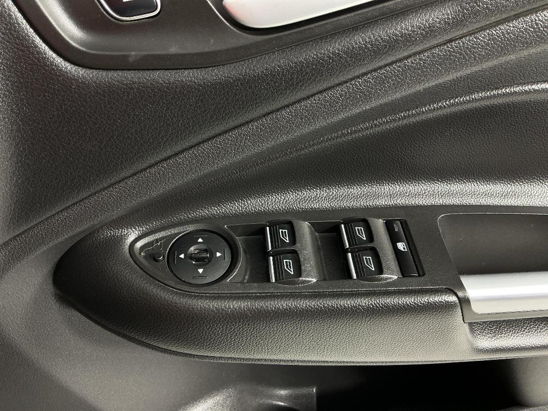 Photo '26' of Ford Escape Photo '26' of Ford Escape