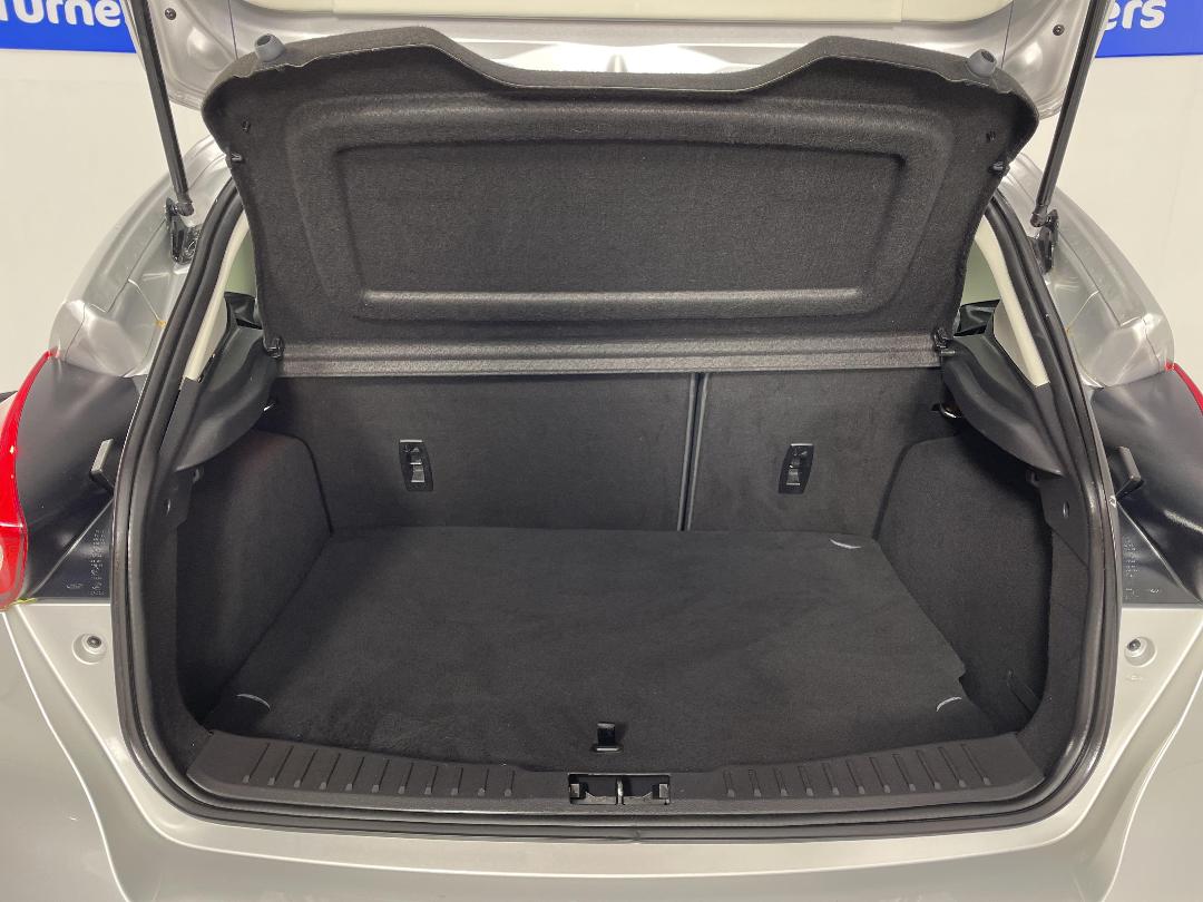 Photo '14' of Ford Focus