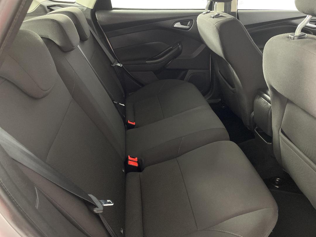 Photo '20' of Ford Focus