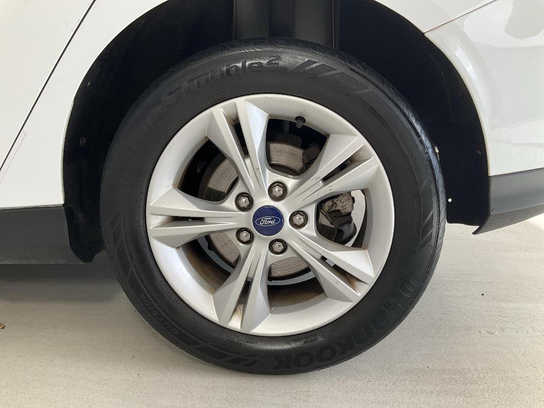 Photo '11' of Ford Focus