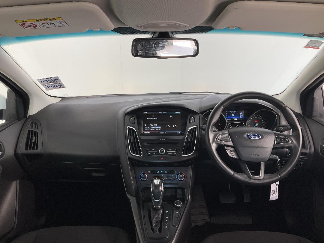 Photo '17' of Ford Focus