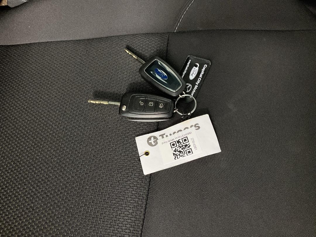 Photo '22' of Ford Focus