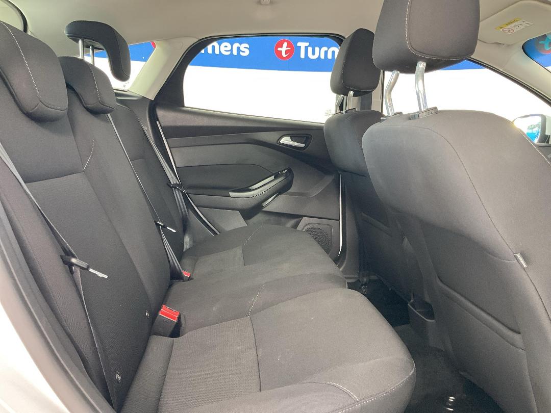 Photo '20' of Ford Focus