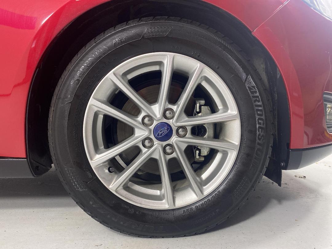 Photo '9' of Ford Focus