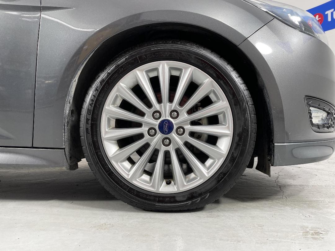 Photo '9' of Ford Focus