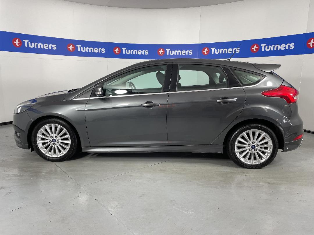 Photo '24' of Ford Focus