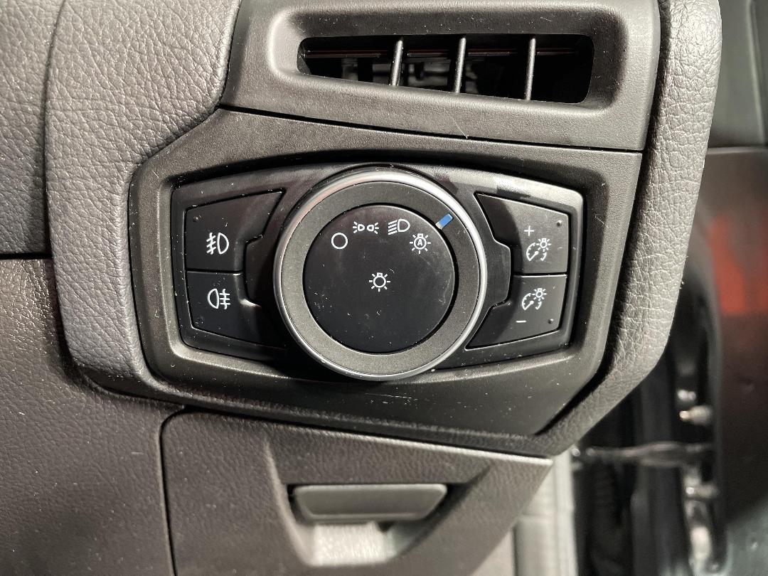 Photo '29' of Ford Focus