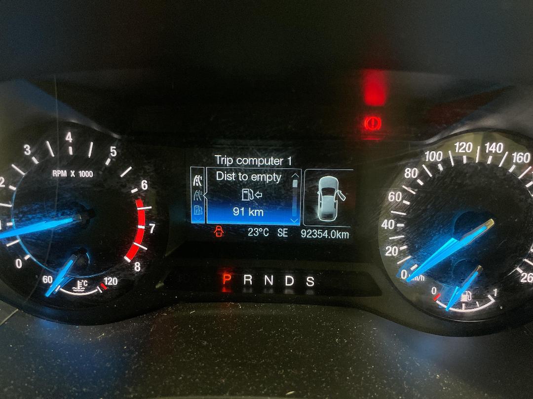 Photo '10' of Ford Mondeo Ambiente 5DR Petrol Photo '10' of Ford Mondeo Ambiente 5DR Petrol