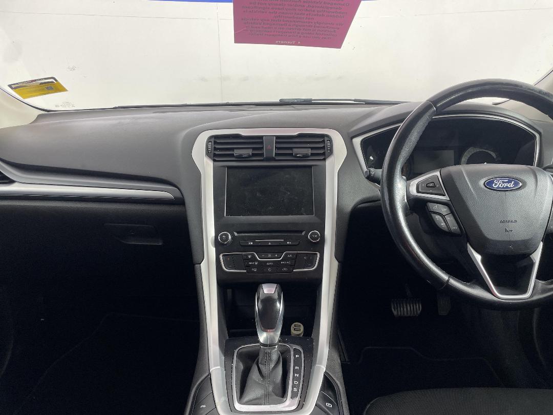 Photo '13' of Ford Mondeo Ambiente 5DR Petrol Photo '13' of Ford Mondeo Ambiente 5DR Petrol