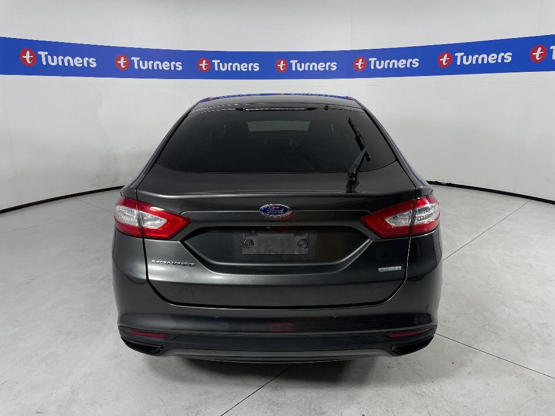 Photo '19' of Ford Mondeo Ambiente 5DR Petrol Photo '19' of Ford Mondeo Ambiente 5DR Petrol
