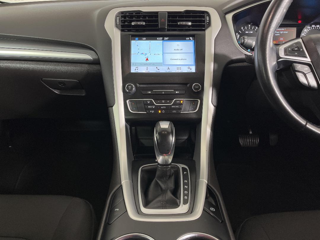 Photo '18' of Ford Mondeo Photo '18' of Ford Mondeo