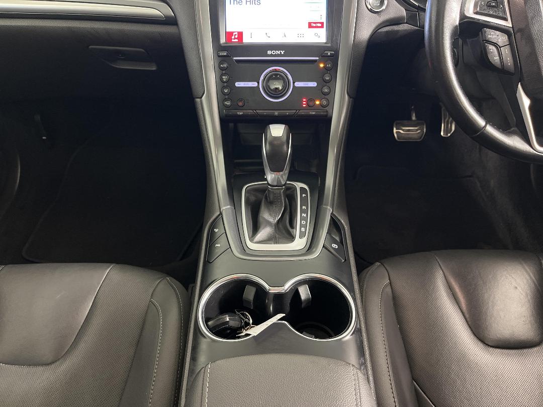 Photo '23' of Ford Mondeo