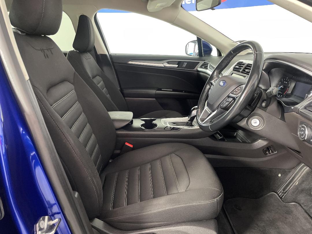 Photo '16' of Ford Mondeo